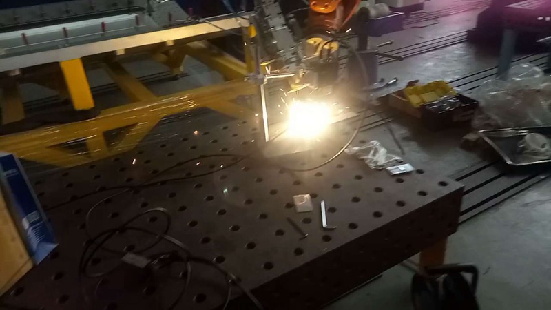 鐳爍光電焊縫跟蹤傳感器抗萬瓦級(jí)激光干擾驗(yàn)證成功